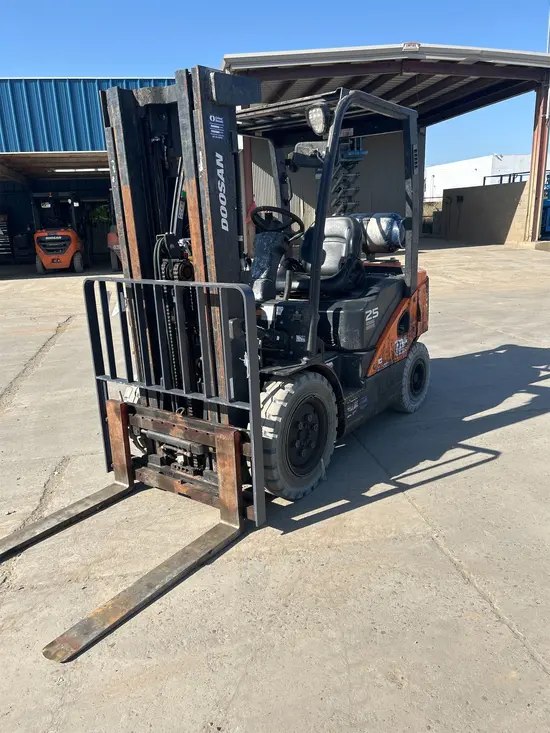 2022 Doosan G25P-7DF Warehouse Forklift