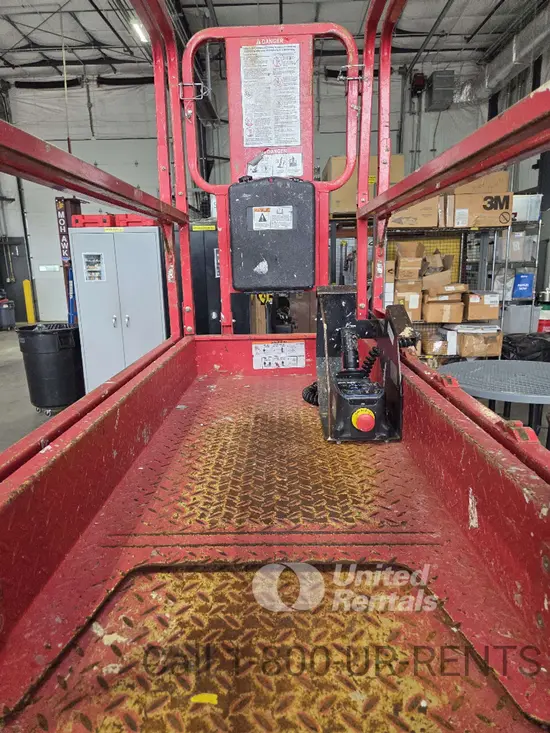 2020 MEC MICRO 26 Scissor Lift