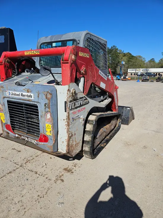 2021 Takeuchi TL10V2-CR Track Loader