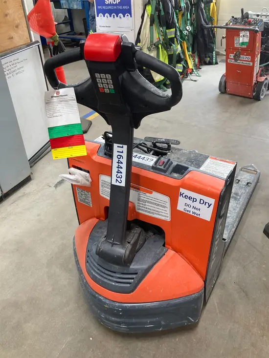 2023 Toyota 8HBW23 Jack
