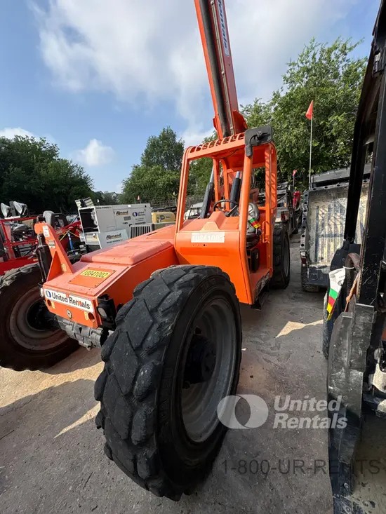 2018 SKYTRAK 8042 Forklift
