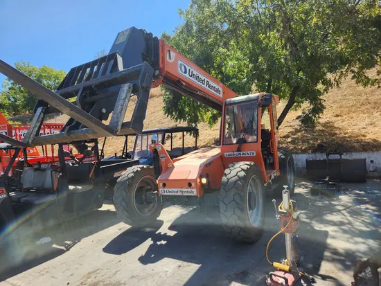 2017 SKYTRAK 6042 Forklift