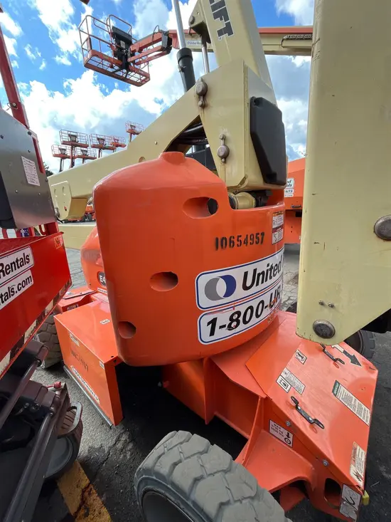 2017 JLG E450AJ Articulating Boom Lift