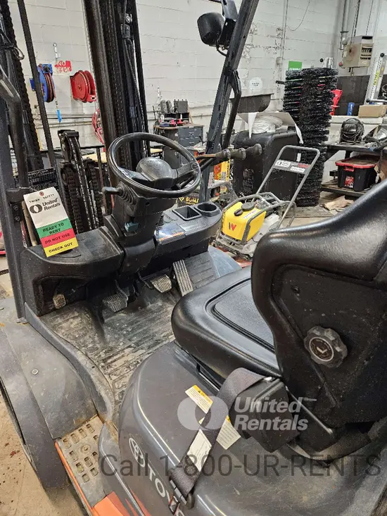 2020 Toyota 8FGU25 Warehouse Forklift