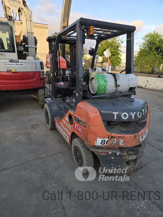 2018 Toyota 8FGU25 Warehouse Forklift