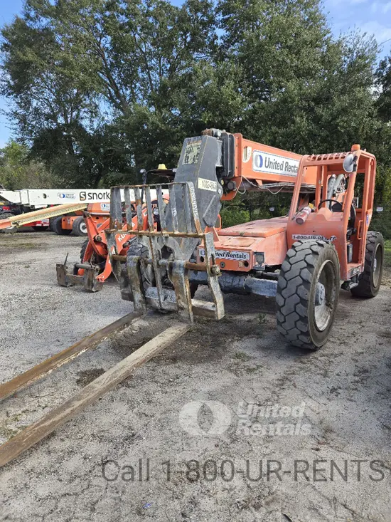 2018 SKYTRAK 8042 Forklift