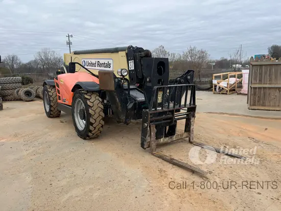 2019 JLG 1055 Forklift