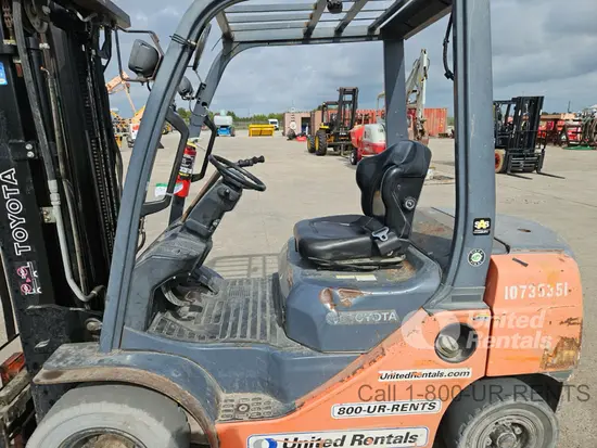 2018 Toyota 8FDU25 Warehouse Forklift