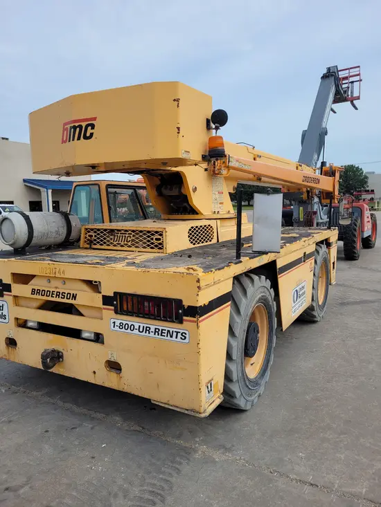 2014 Broderson IC-200-3H