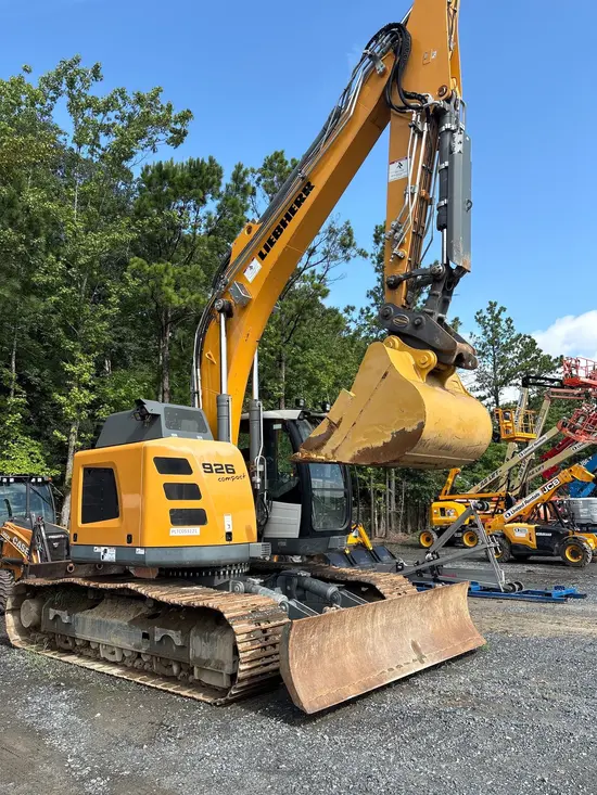2019 LIEBHERR R926 Excavator