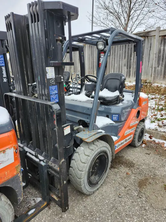 2019 Toyota 8FGU30 Warehouse Forklift