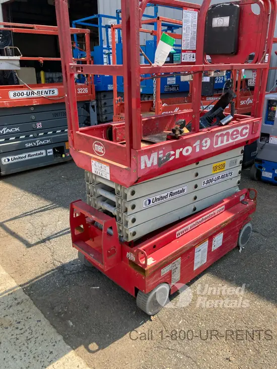 2018 MEC MICRO 19 Scissor Lift