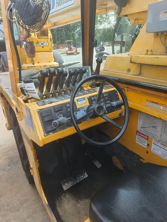 2011 Broderson IC-200-3G