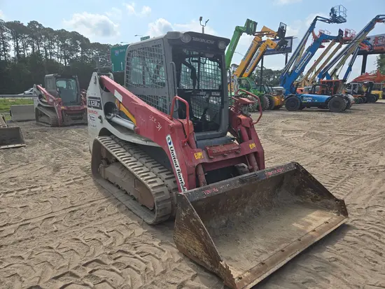 2019 Takeuchi TL12R2-CR Track Loader