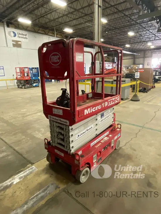 2018 MEC MICRO 19 Scissor Lift