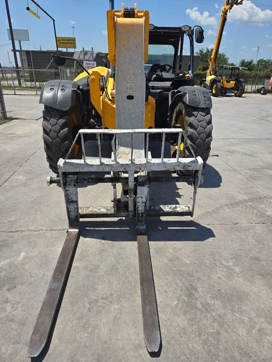 2017 JCB 509-42 Forklift