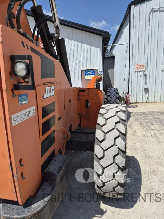 2017 SKYTRAK 6042 Forklift