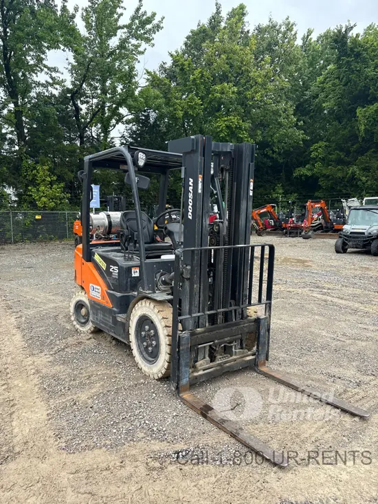 2022 Doosan G25E-7DF Warehouse Forklift