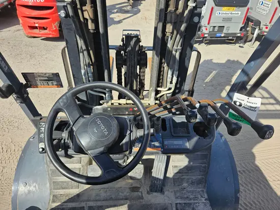 2019 Toyota 8FD45U Warehouse Forklift