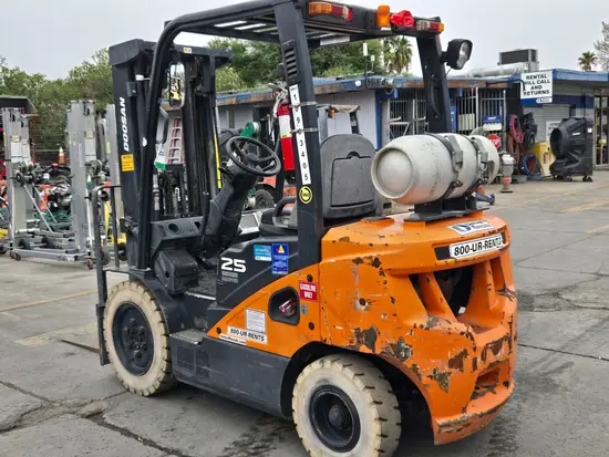 2019 Doosan G25P-7DF Warehouse Forklift