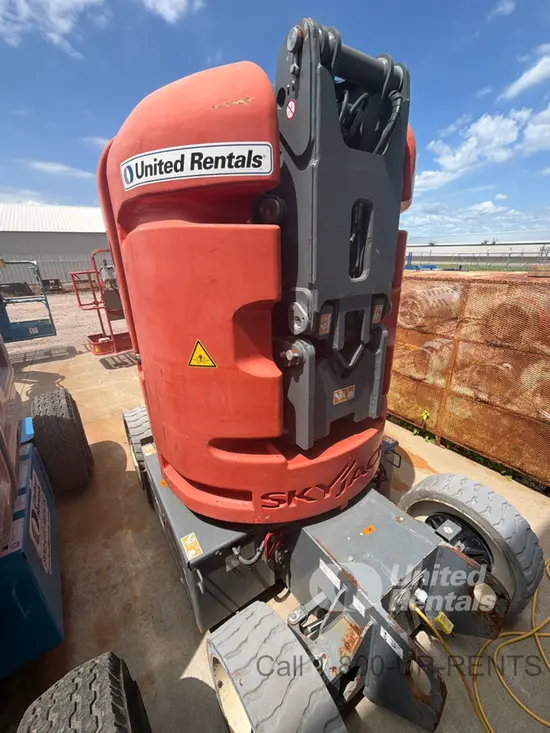 2017 Skyjack SJ30ARJE Articulating Boom Lift