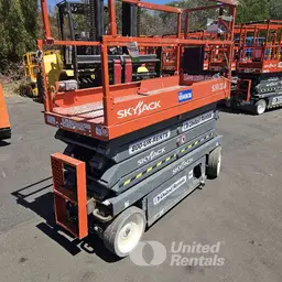 2016 MEC 1330SE Scissor Lift