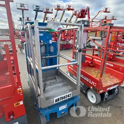 2019 Genie GR-12 Self-Propelled One-Person Lift