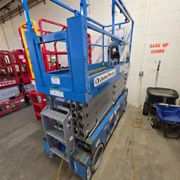 2017 Genie GS-3232 Scissor Lift