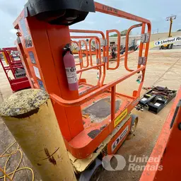 2018 JLG 1230ES Self-Propelled One-Person Lift
