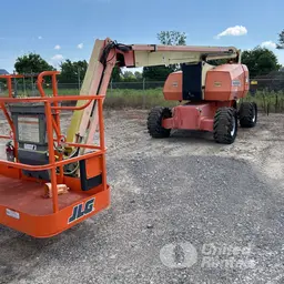 2011 JLG 800AJ Articulating Boom Lift