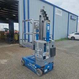 2016 Genie GR-20 Self-Propelled One-Person Lift