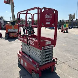 2018 MEC MICRO 19 Scissor Lift