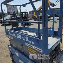 2017 Genie GS-1930 Scissor Lift