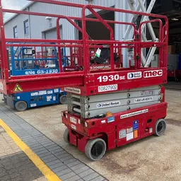 2018 MEC 1930SE Scissor Lift