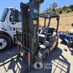 2018 Toyota 8FDU30 Warehouse Forklift