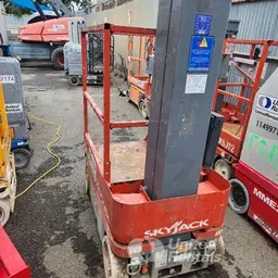 2017 Skyjack SJ12 Self-Propelled One-Person Lift