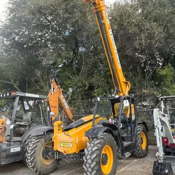 2017 JCB 507-42 Forklift