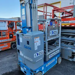 2017 Genie GR-20 Self-Propelled One-Person Lift