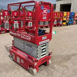 2019 MEC MICRO 19 Scissor Lift