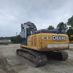 2019 John Deere 210G LC Excavator