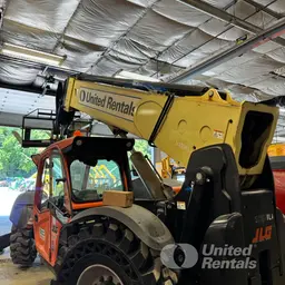 2017 JLG 1055 Forklift