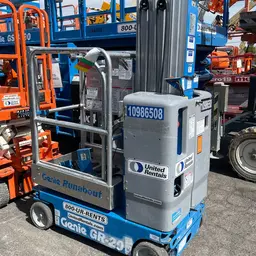2018 MEC MICRO 19 Scissor Lift