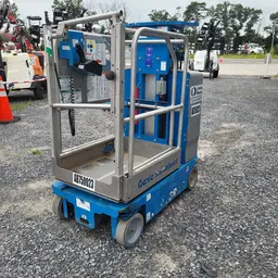 2018 Genie GR-15 Self-Propelled One-Person Lift