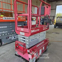 2018 MEC MICRO 19 Scissor Lift