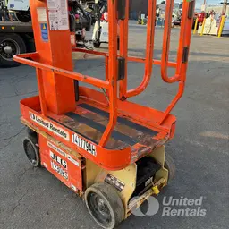 2014 JLG 1230ES Self-Propelled One-Person Lift