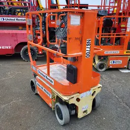 2014 JLG 1230ES Self-Propelled One-Person Lift