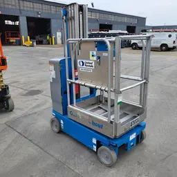 2016 Genie GR-20 Self-Propelled One-Person Lift