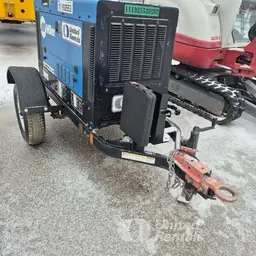 2021 Miller Welders Big Blue 400 Welder