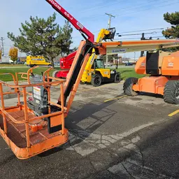 2013 JLG 800AJ Articulating Boom Lift