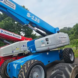 2015 Genie S-125 Boom Lift